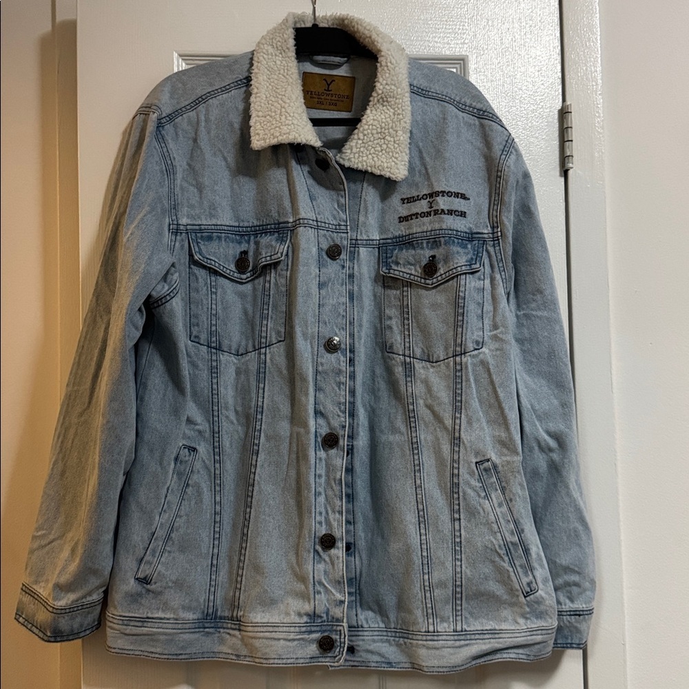 Yellowstone 2023 Dutton Ranch Denim Jacket w/Sherpa Collar Size 3X Kaycee Dutton